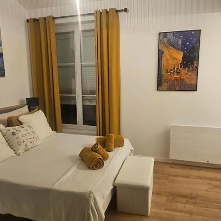 Chez Mary Bed & Breakfast
