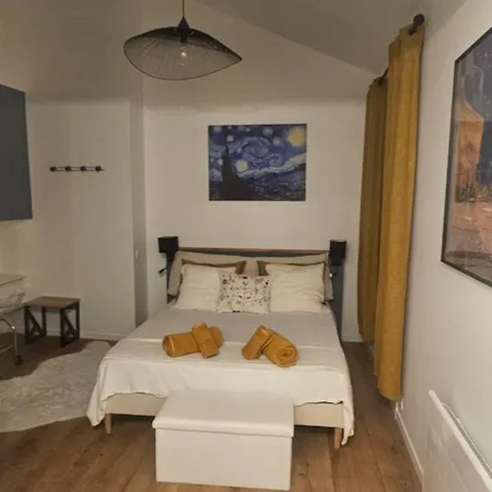 Bed & Breakfast Chez Mary Larzicourt